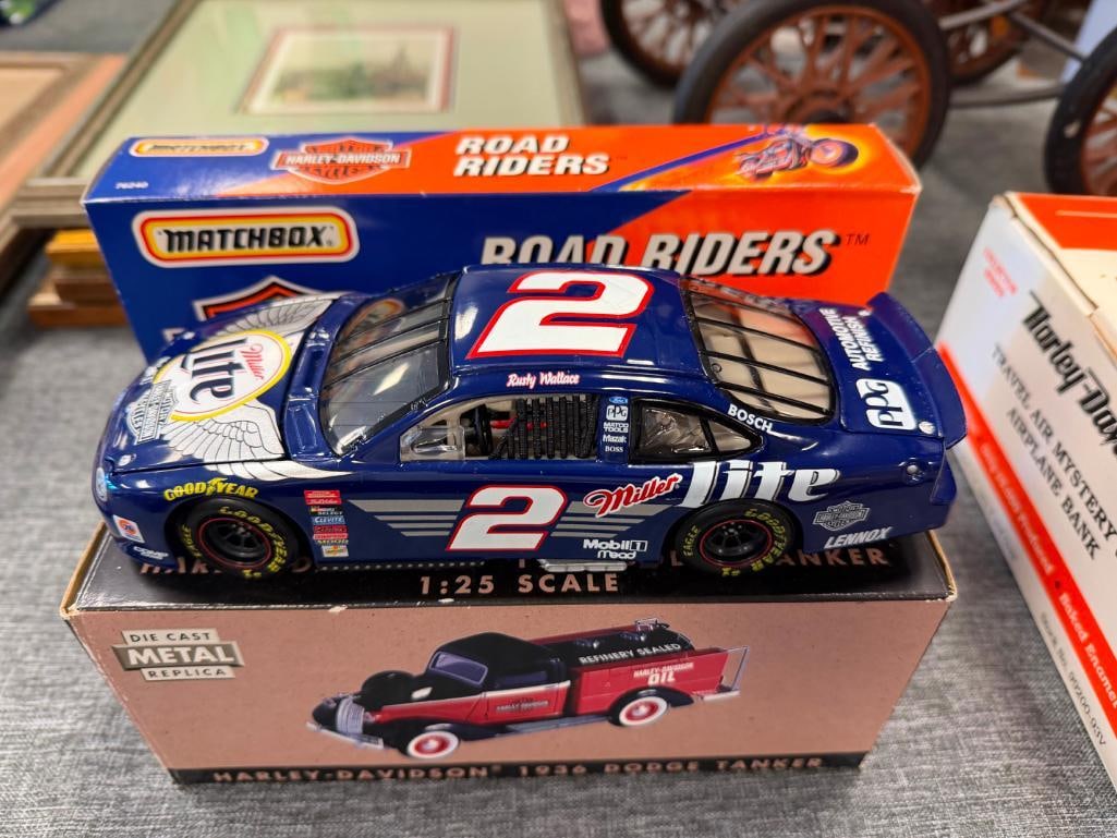 ASSORTED HARLEY-DAVIDSON THEMED DIE CAST CARS AND PLANE - 3