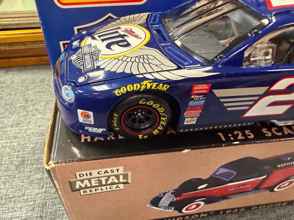 ASSORTED HARLEY-DAVIDSON THEMED DIE CAST CARS AND PLANE - 5