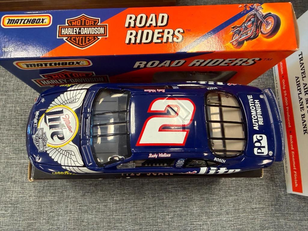 ASSORTED HARLEY-DAVIDSON THEMED DIE CAST CARS AND PLANE - 7