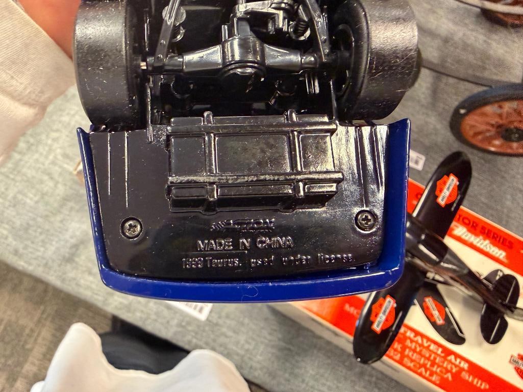 ASSORTED HARLEY-DAVIDSON THEMED DIE CAST CARS AND PLANE - 8