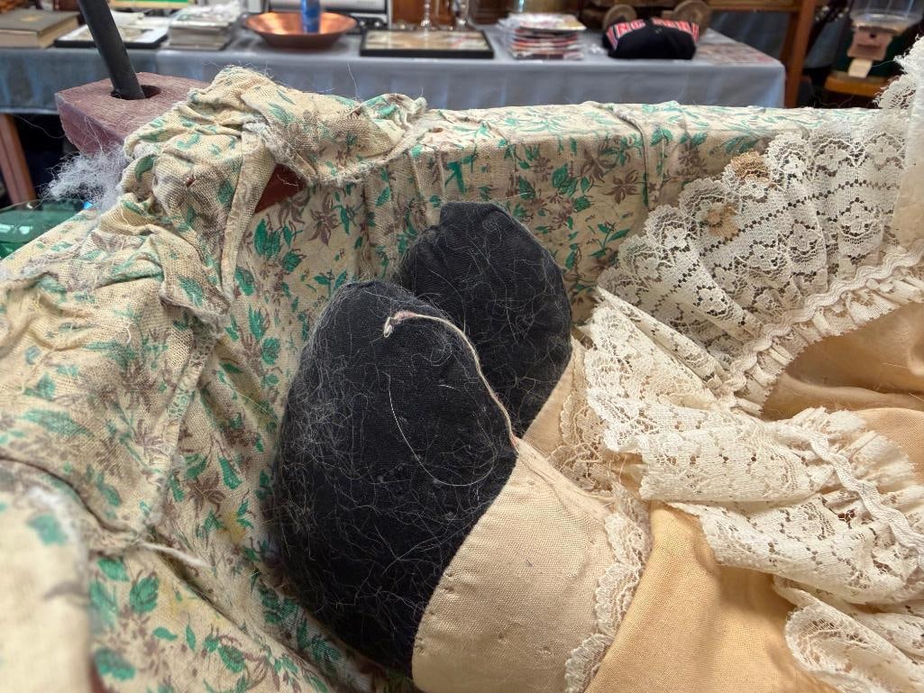 VINTAGE DOLL CARIAGE WITH CLOTH DOLL - 5