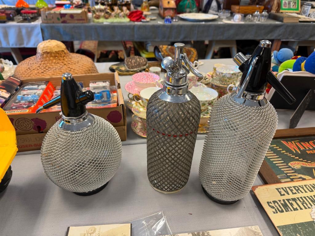 THREE VINTAGE SELTZER SODA SIPHON BOTTLES INCLUDING CZECHO MADE SPARKLE'S - 2