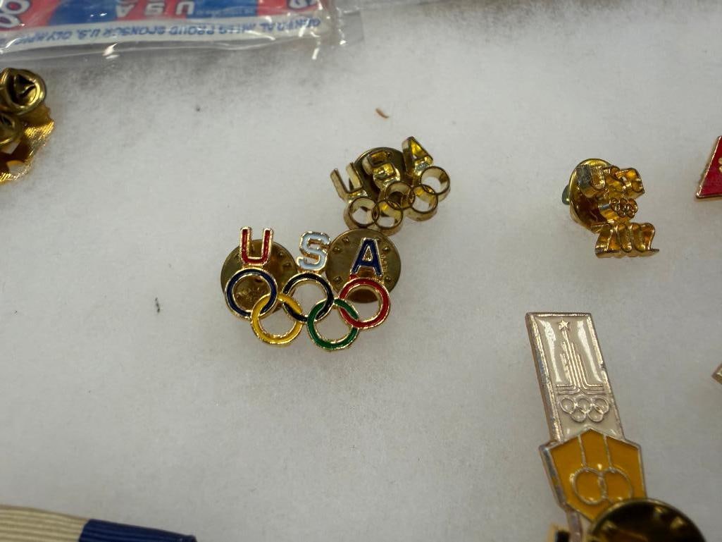 ASSORTED U.S. OLYMPIC SOUVENIR PINS AND MEDALS INCLUDING PINS DATING BACK TO 1980 - 11