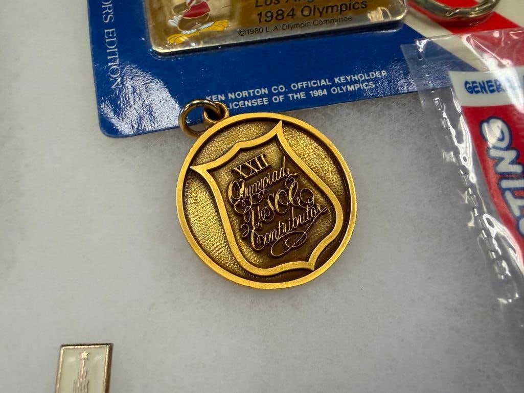 ASSORTED U.S. OLYMPIC SOUVENIR PINS AND MEDALS INCLUDING PINS DATING BACK TO 1980 - 9