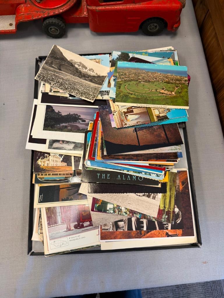 ASSORTED VINTAGE POSTCARDS FROM ALL OVER THE WORLD - 3