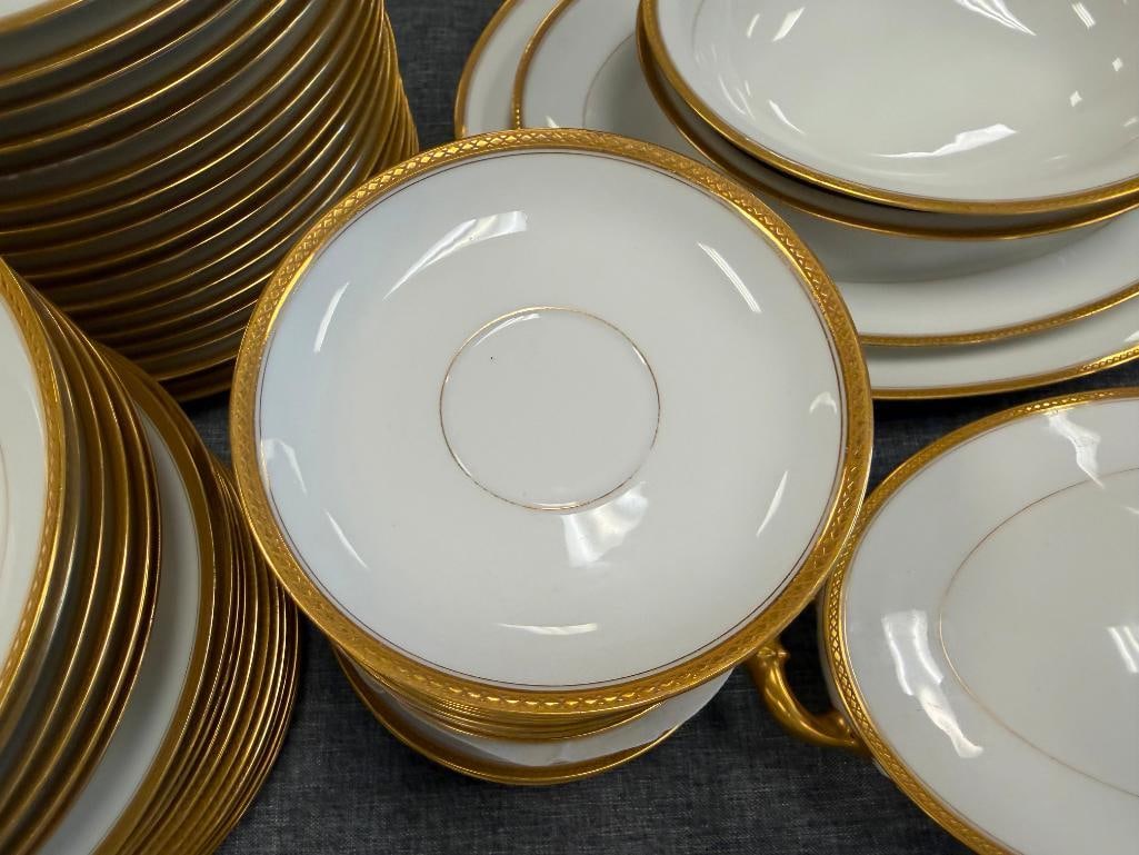 67 PIECES OF HAVILAND FRANCE LIMOGES MARQUIS PATTERN CHINA - 10
