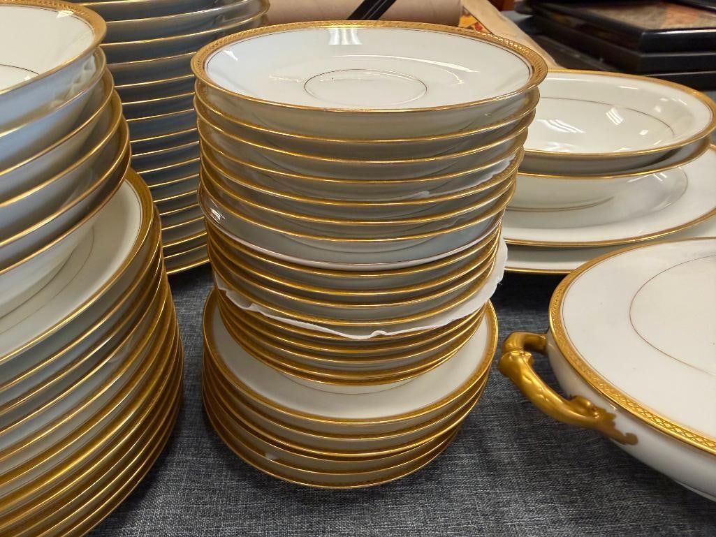 67 PIECES OF HAVILAND FRANCE LIMOGES MARQUIS PATTERN CHINA - 11