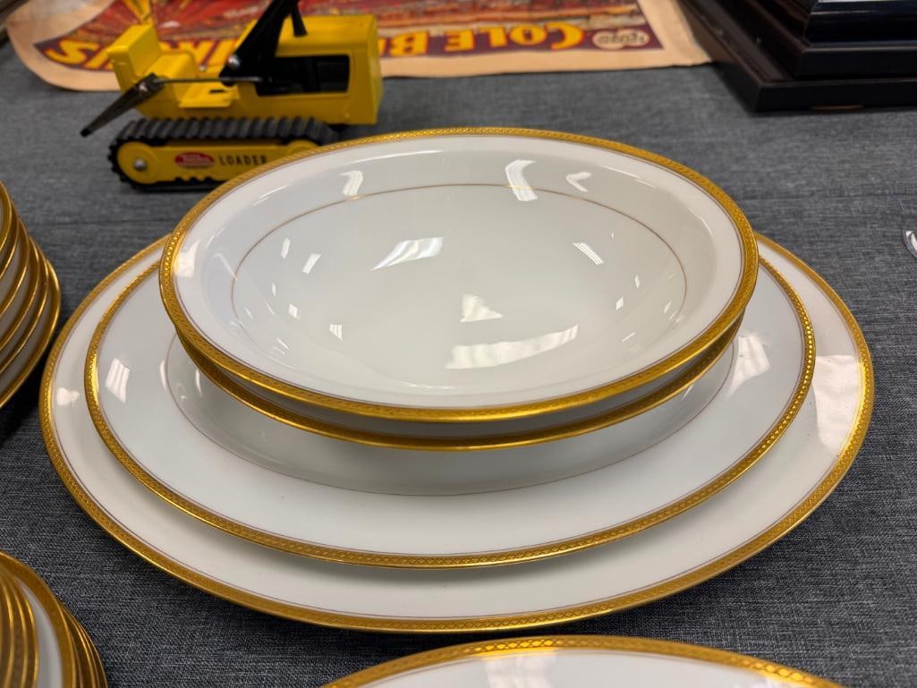 67 PIECES OF HAVILAND FRANCE LIMOGES MARQUIS PATTERN CHINA - 13