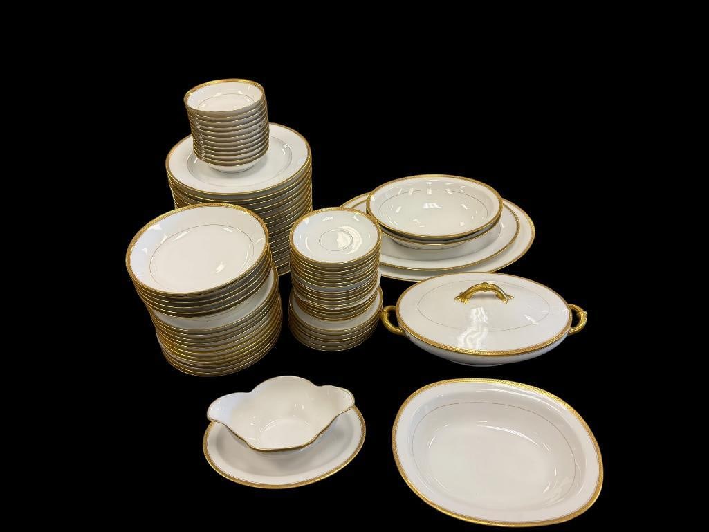 67 PIECES OF HAVILAND FRANCE LIMOGES MARQUIS PATTERN CHINA (1 of 18)