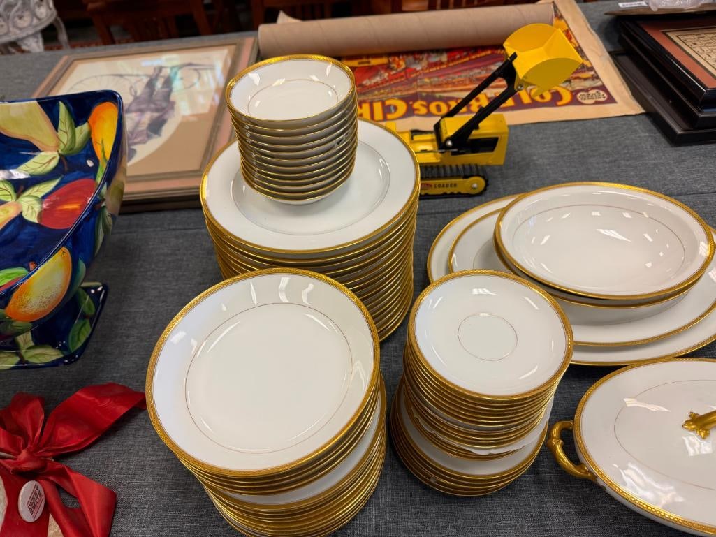 67 PIECES OF HAVILAND FRANCE LIMOGES MARQUIS PATTERN CHINA - 8