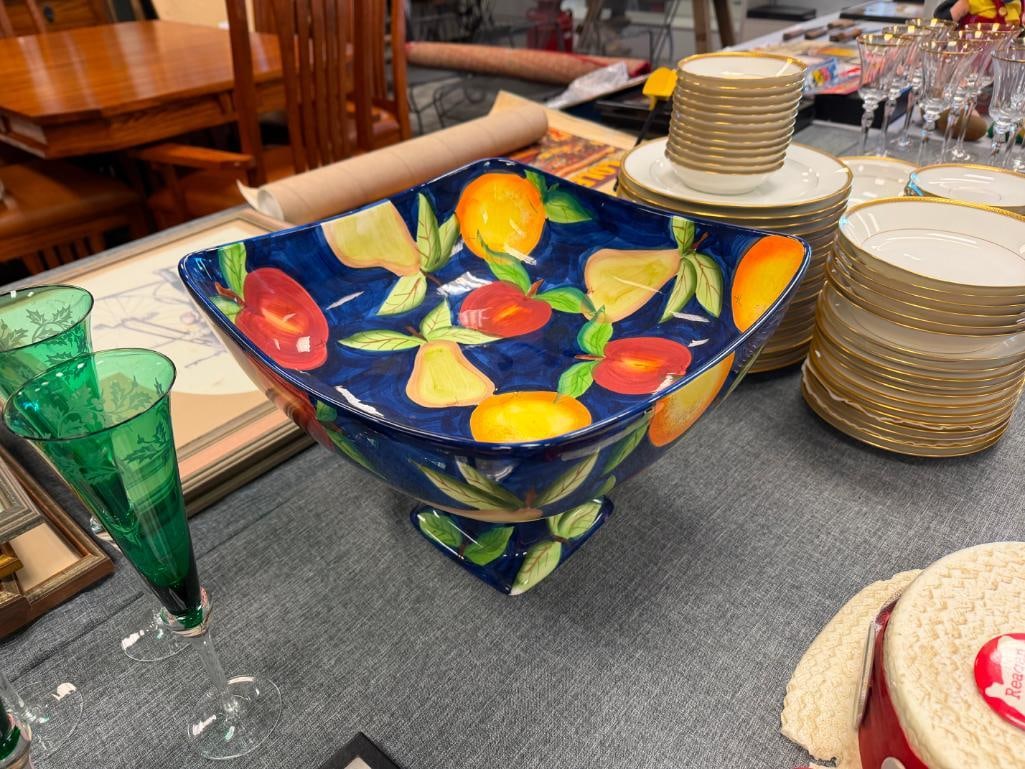 TABLETOPS UNLIMITED ORCHARD FRUIT PATTERN FOOTED CERAMIC FRUIT BOWL - 8