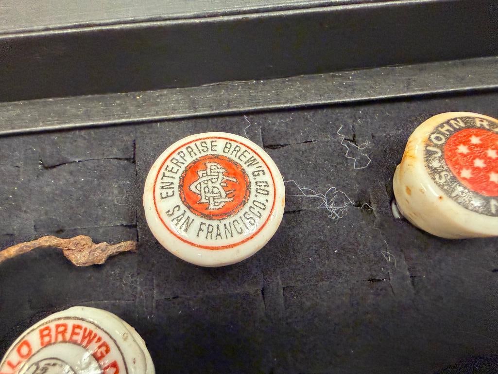 25 VINTAGE PORCELAIN ADVERTISING BOTTLE STOPPERS FRO BREWERIES INCLUDING J.F. DEININGER, BUFFALO,... - 4