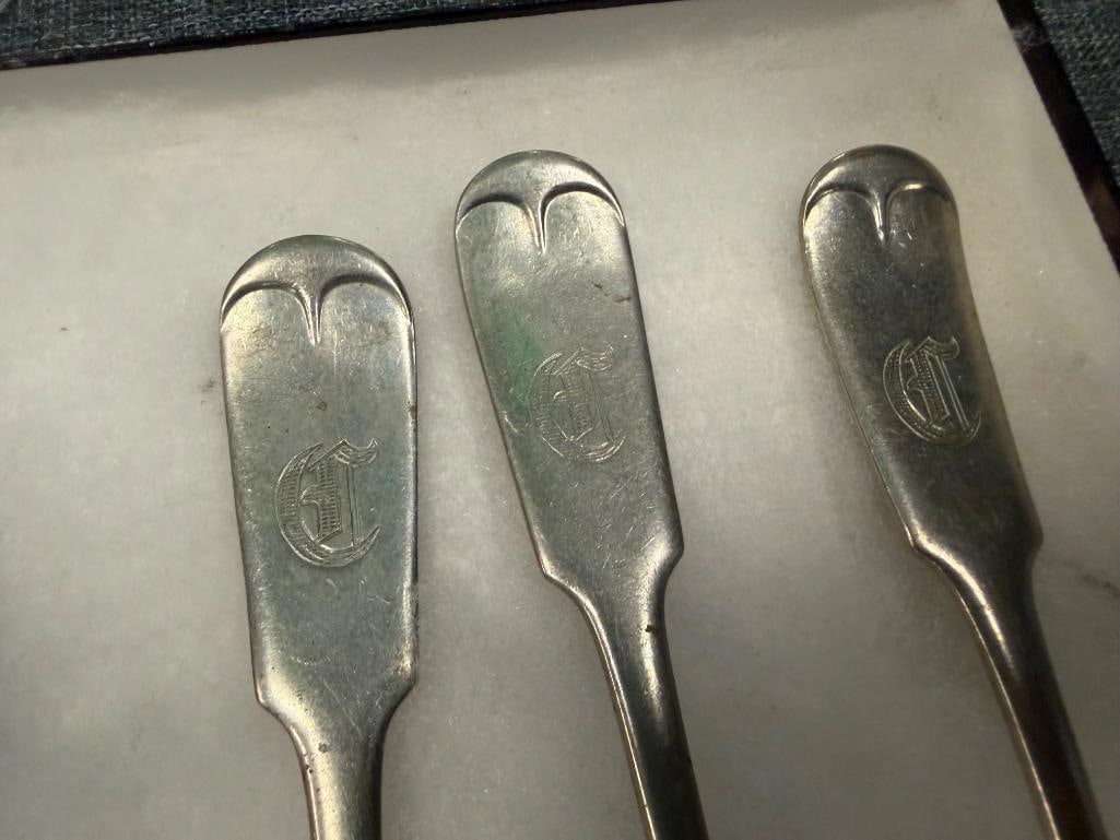 FOUR NEVADA SILVER METAL SILVERPLATED "C" MONOGRAMMED FORKS - 5