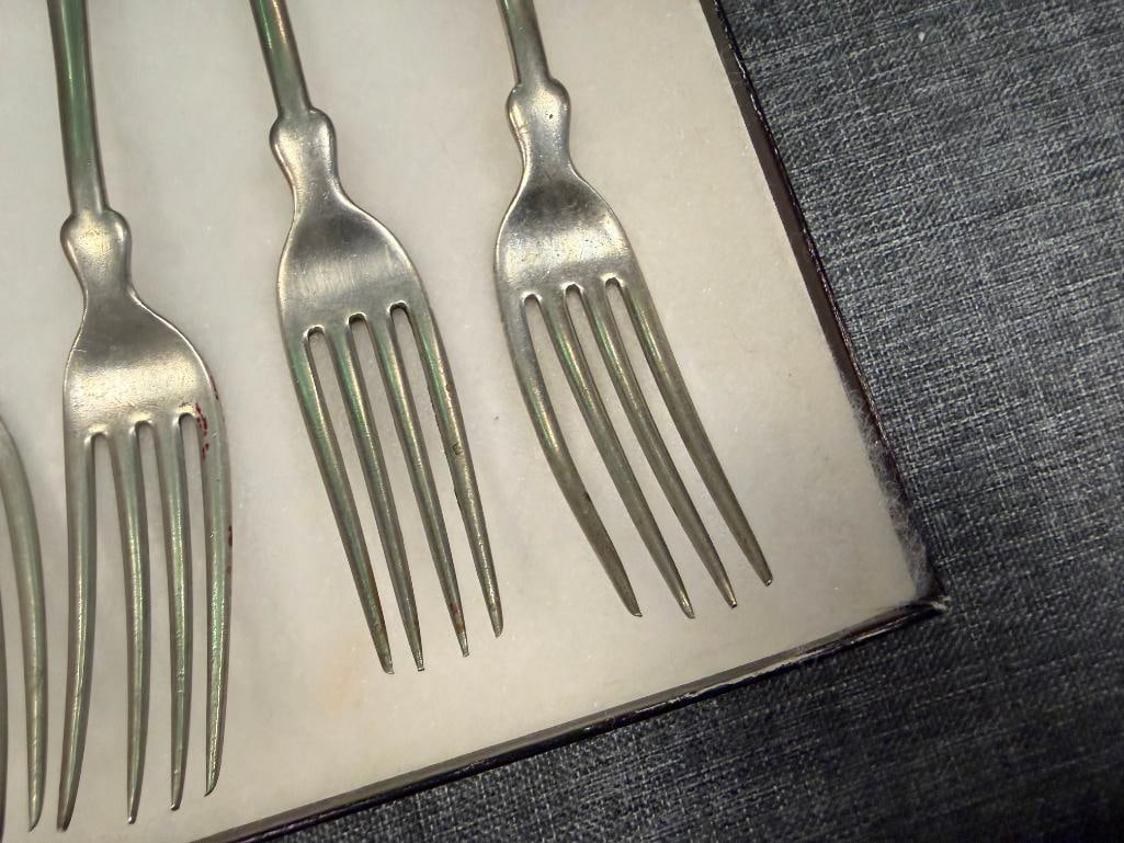 FOUR NEVADA SILVER METAL SILVERPLATED "C" MONOGRAMMED FORKS - 7