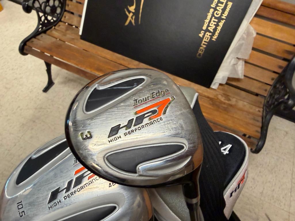 SET OF HIGH PERFORMANCE TOUREADGE HP GOLF CLUBS - 8
