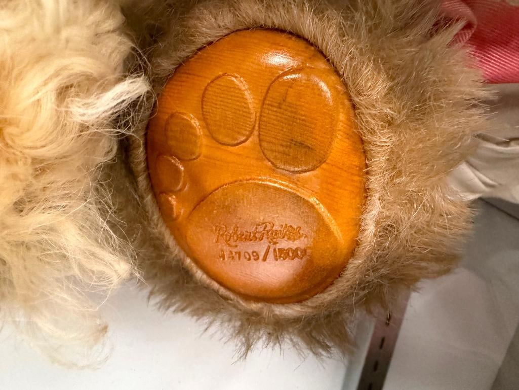 ASSORTED TEDDY BEARS INCLUDING ROBERT RAIKES WOOD ACCENTED BEARS, MERRYTHOUGHT ENLGISH BEAR, ETC. - 9