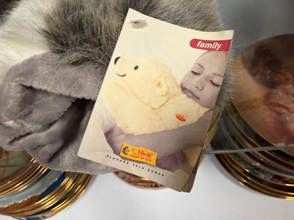 COLLECTIBLE STUFFED ANIMALS INCLUDING 1960'S STEIFF MOHAIR DACHSHUND, STEIFF HUSKY PUPPET, AND MORE - 10