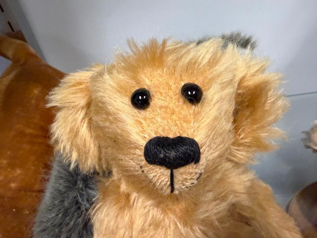 COLLECTIBLE STUFFED ANIMALS INCLUDING 1960'S STEIFF MOHAIR DACHSHUND, STEIFF HUSKY PUPPET, AND MORE - 8