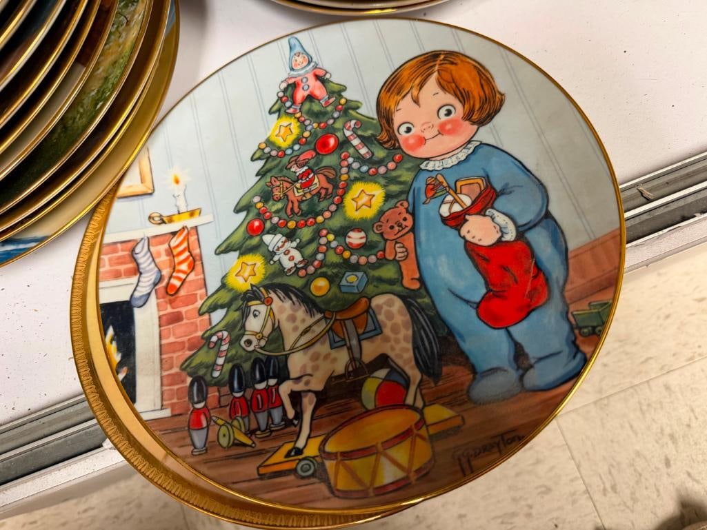 ASSORTED COLLECTOR PLATES BY VARIOUS MAKERS INCLUDING RECO, HOUSE OF GLOBAL ART, AND MORE - 5