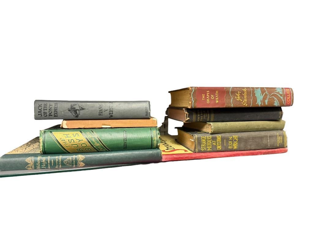 COLLECTIBLE NOVELS INCLUDES " THE GRAPES OF WRATH " BY JOHN STEINBECK COPYRIGHT 1939 (1 of 8)