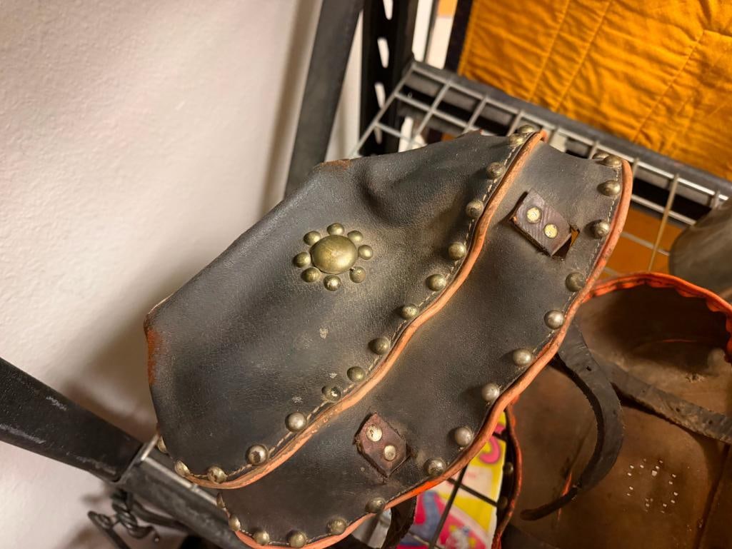 PAIR OF VINTAGE BUCO HARLEY-DAVIDSON STYLE LEATHER SADDLE BAGS - 7