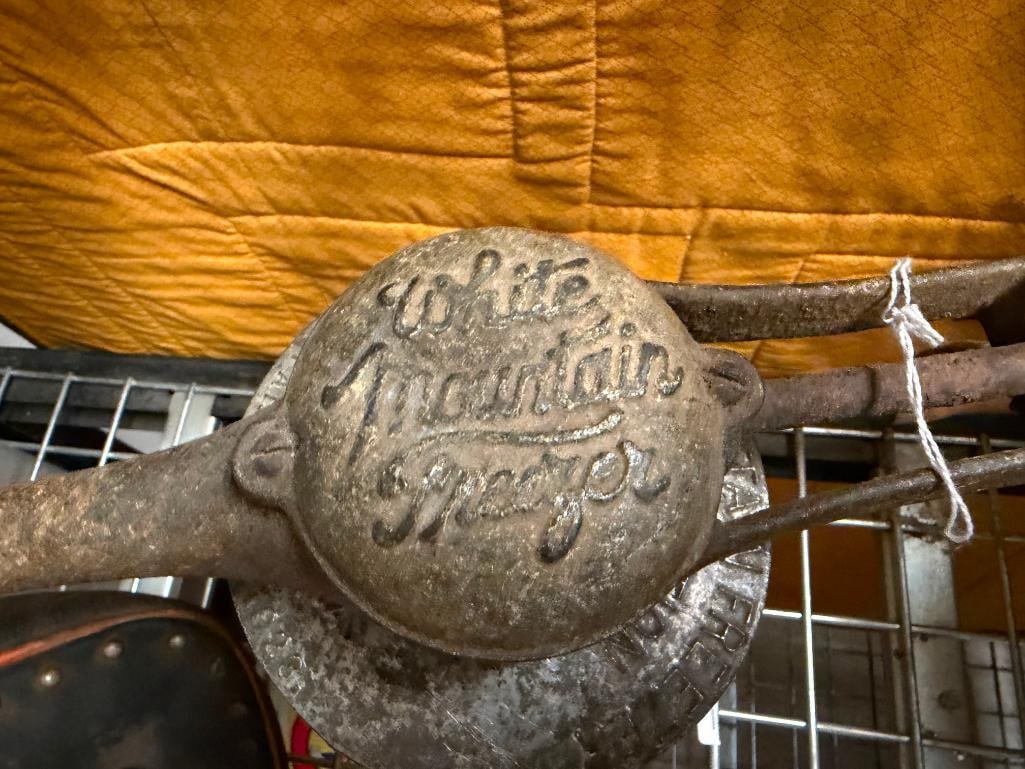 ANTIQUE WHITE MOUNTAIN FREEZER TRIPLE ACTION HAND CRANK ICE CREAM MAKER - 4