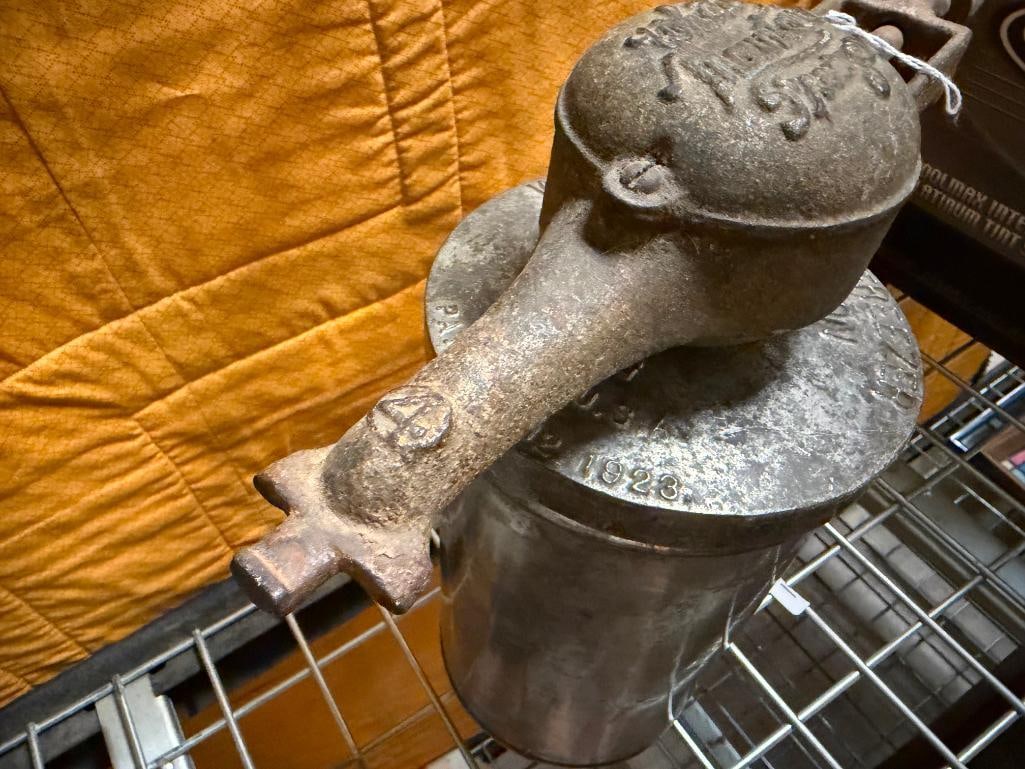 ANTIQUE WHITE MOUNTAIN FREEZER TRIPLE ACTION HAND CRANK ICE CREAM MAKER - 5
