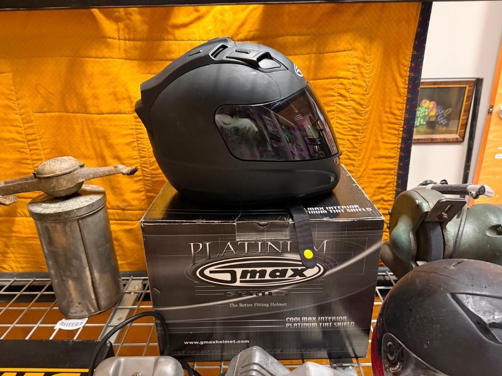 PLATINUM GMAX 68S MOTORCYCLE HELMET: DOT APPROVED, INCLUDES ORIGINAL BOX, COOLMAX INTERIOR, PLATINUM TINT SHIELD, MATTE BLACK, FAIR CONDITION WITH GOOD INTERIOR SIZE XXL