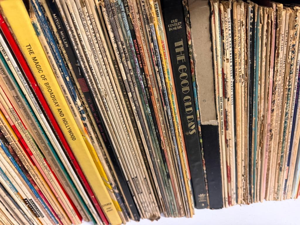 APPROX. 160 ASSORTED 33 1/3 RPM VINYL RECORDS WITH COVERS - 5