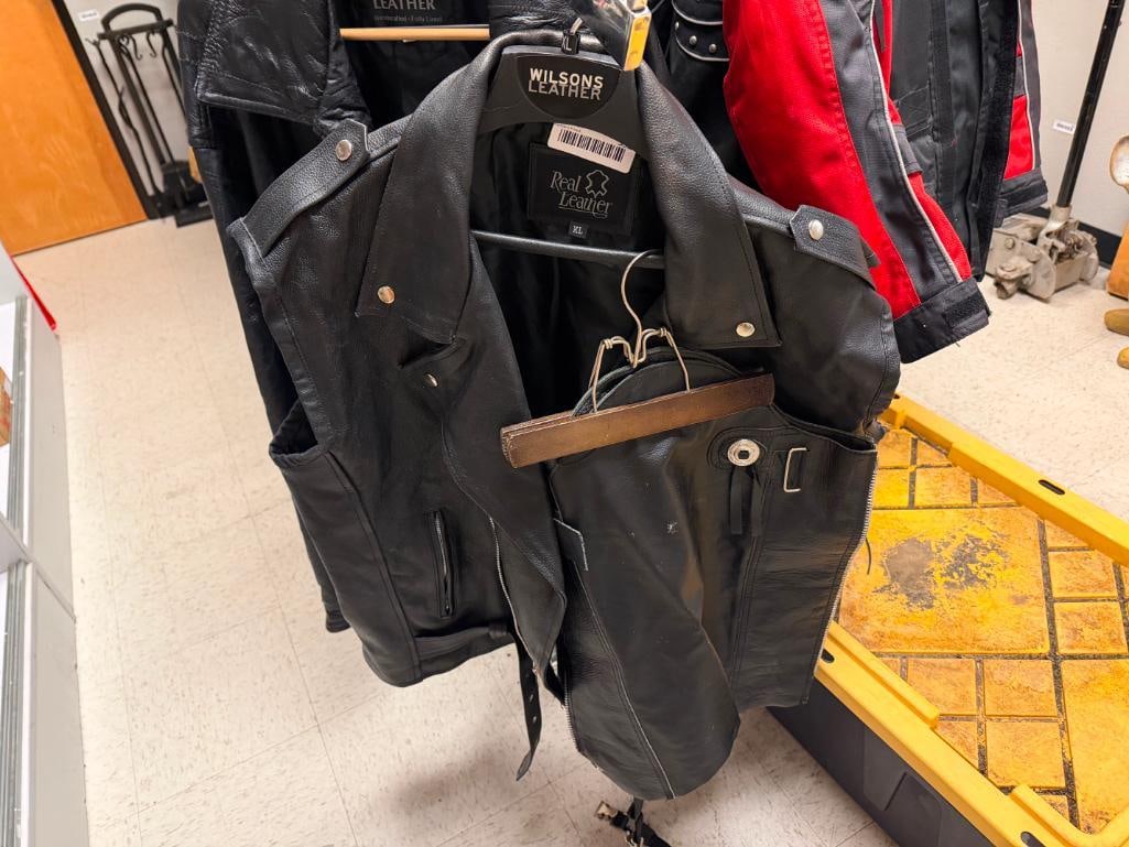 REAL LEATHER BLACK LEATHER MOTORCYCLE VEST AND FMC BLACK LEATHER THIGH CHAPS - 2