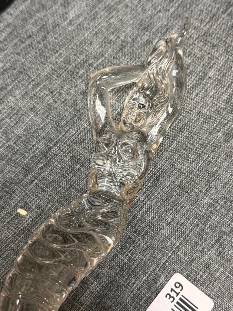 CRYSTAL FIGURE OF A MERMAID STANDING ON A SHELL - 8