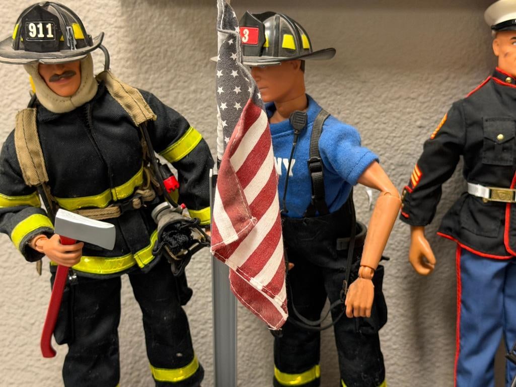 FDNY FIREFIGHTERS 9/11 TRIBUTE FIGURES AND 1992 G.I. JOE HASBRO HALL OF FAME DRESS MARINE GUNG HO - 2