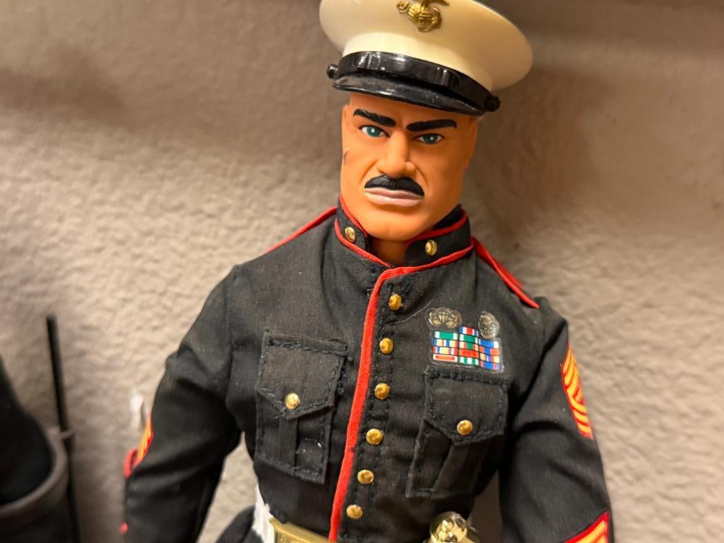FDNY FIREFIGHTERS 9/11 TRIBUTE FIGURES AND 1992 G.I. JOE HASBRO HALL OF FAME DRESS MARINE GUNG HO - 9