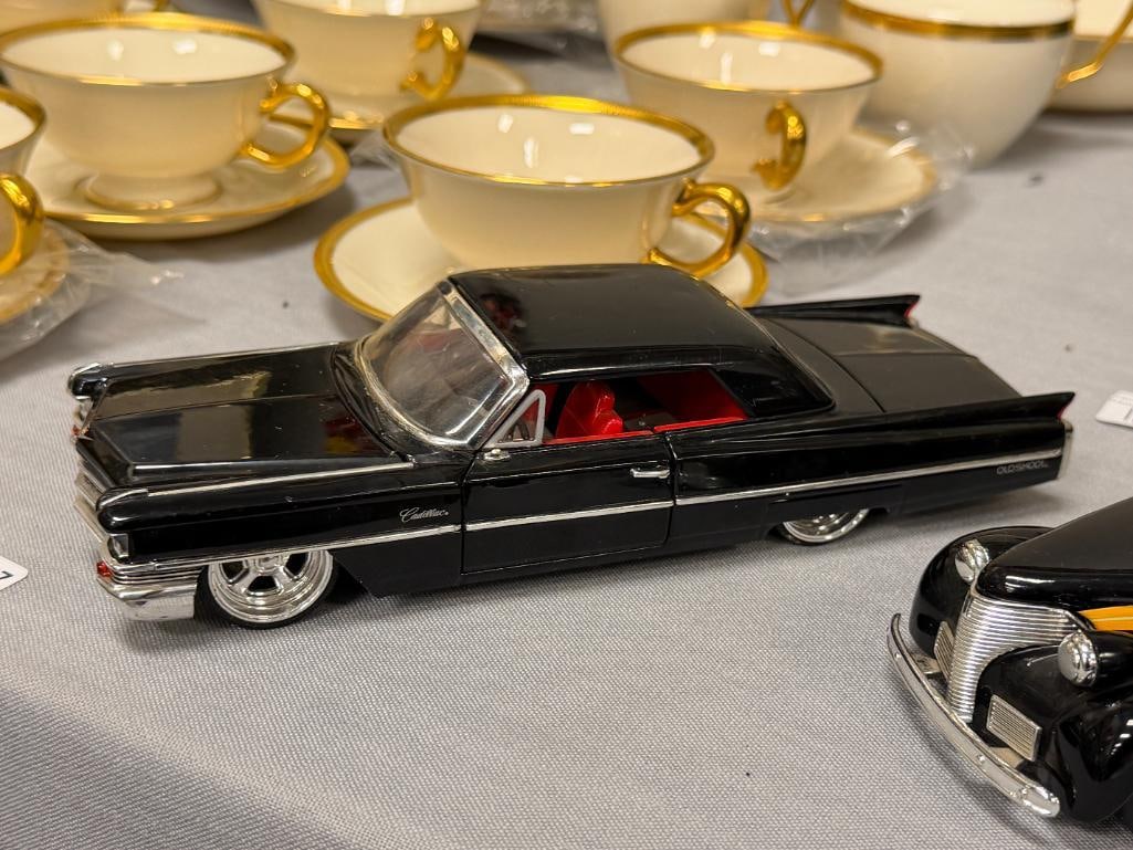 JADA TOYS, RACING CHAMPIONS, ERTL DIE-CAST MODEL CARS AND MODEL COIN BANKS - 9