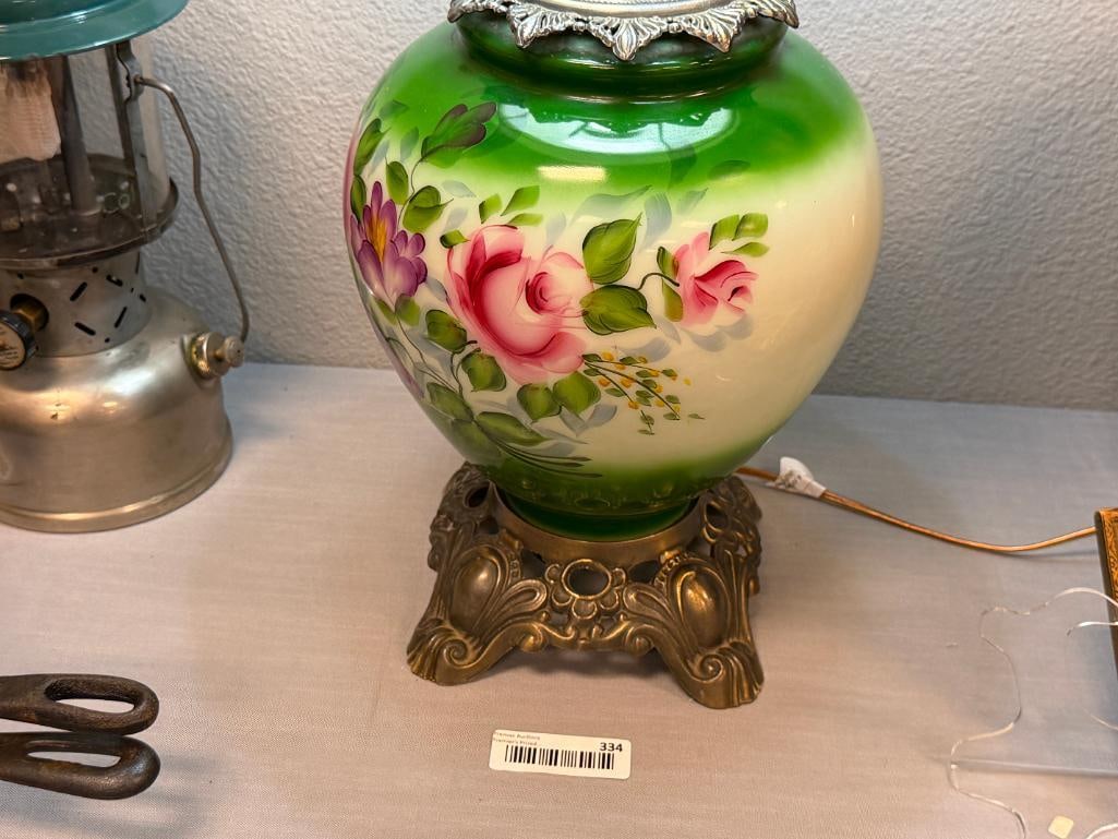 VINTAGE GONE WITH THE WIND PARLOR LAMP HAND PAINTED SHADE AND FONT WITH DECORATIVE METAL BASE - 4