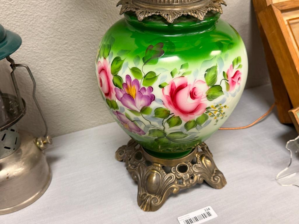 VINTAGE GONE WITH THE WIND PARLOR LAMP HAND PAINTED SHADE AND FONT WITH DECORATIVE METAL BASE - 8