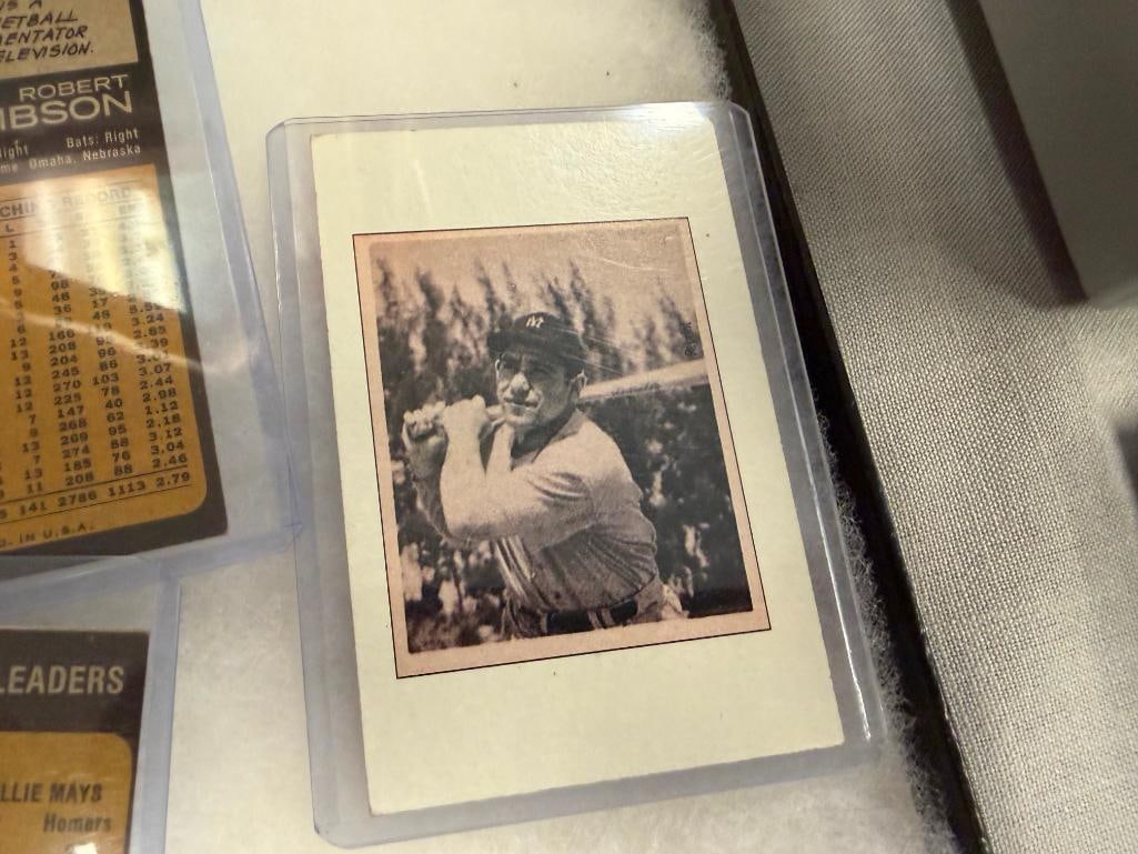 BASEBALL HALL OF FAME PLAYER CARDS WILLIE MAYS, HANK AARON, MICKEY MANTLE, NOLAN RYAN, BOB GIBSON - 11