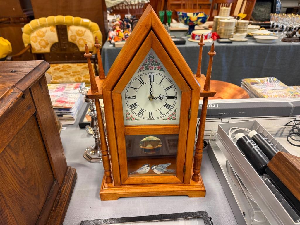 VINTAGE HAND CRAFTED BATTERY OPERATED CATHEDRAL KITCHEN CLOCK - 2