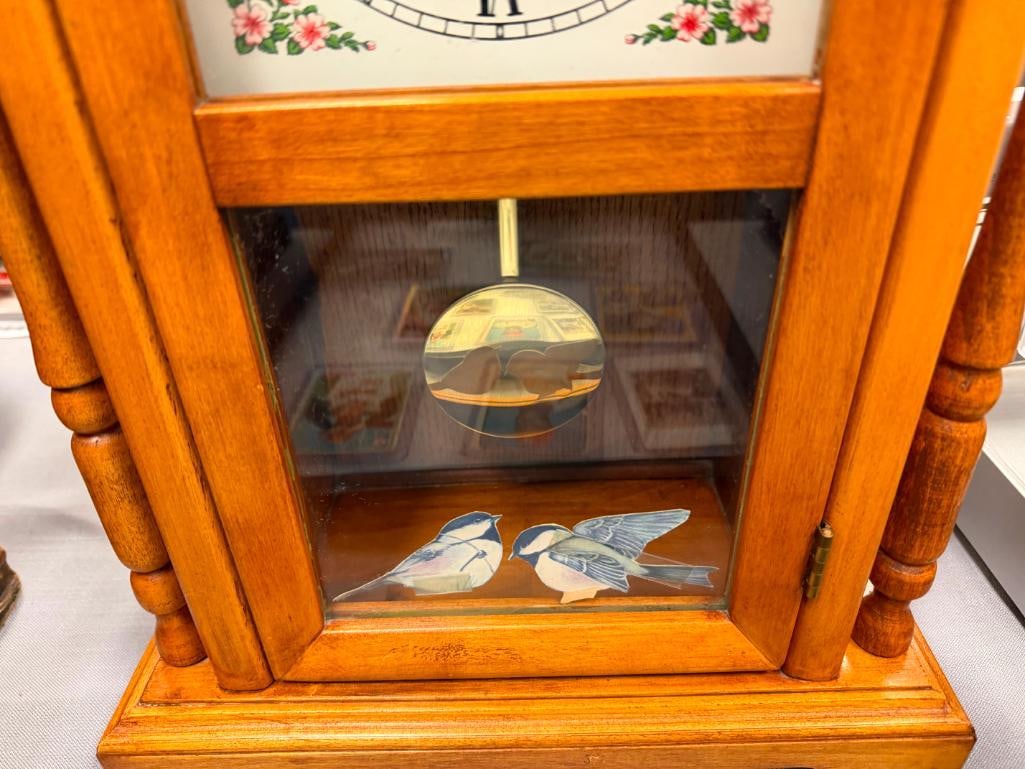 VINTAGE HAND CRAFTED BATTERY OPERATED CATHEDRAL KITCHEN CLOCK - 5