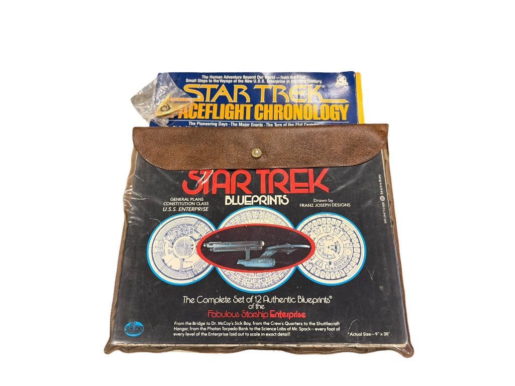 VINTAGE STAR TREK 1975 COMPLETE SET OF 12 BLUEPRINTS 1980 SPACEFLIGHT CHRONOLOGY BOOK AND TWO PINS (1 of 8)