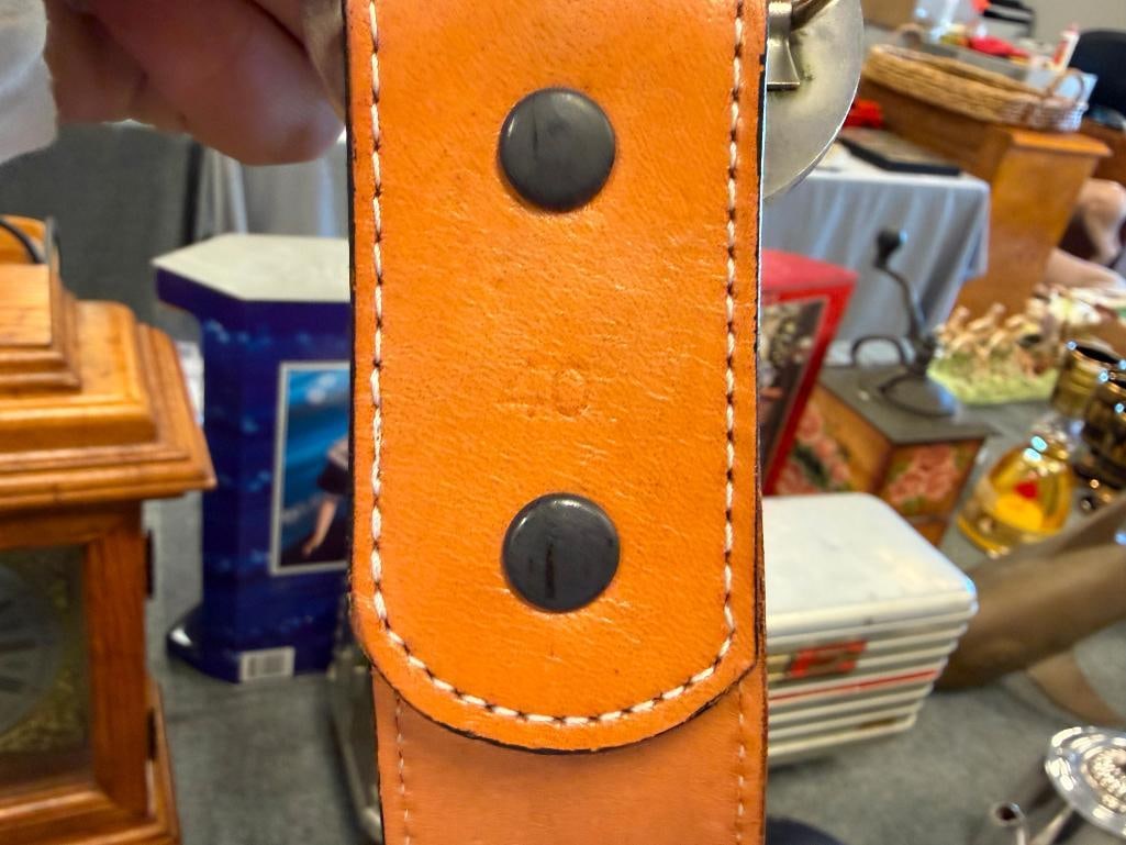 GRANTS LEATHER TOOLED BROWN LEATHER BELT WITH HARLEY DAVIDSON MOTORCYCLES BUCKLE (1 of 1)