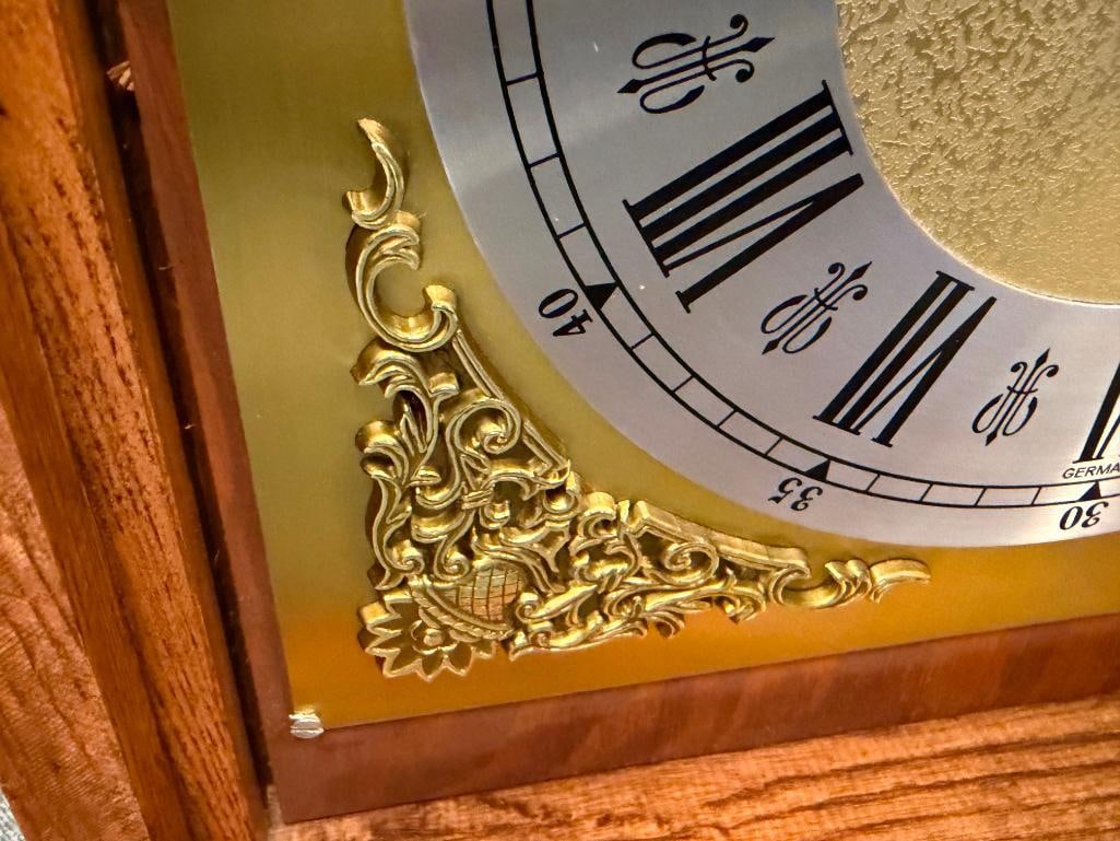 VINTAGE HAND CRAFTED SOLID OAK MANTLE CLOCK WITH SEIKO BATTERY OPERATED MOVEMENT - 10
