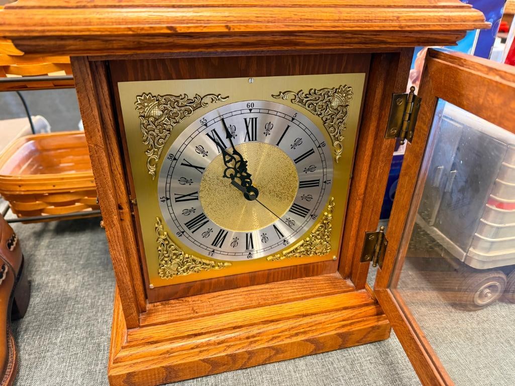 VINTAGE HAND CRAFTED SOLID OAK MANTLE CLOCK WITH SEIKO BATTERY OPERATED MOVEMENT - 8