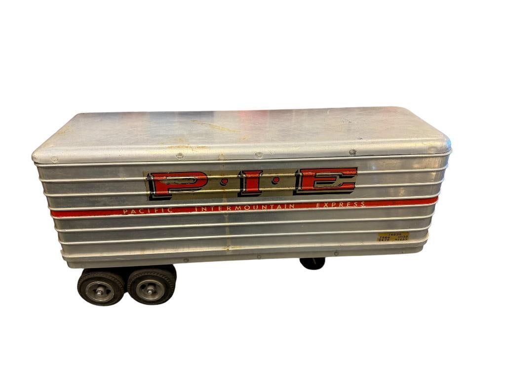 1950'S VINTAGE SMITH - MILLER PACIFIC INTERMOUNTAIN EXPRESS TRAILER P.I.E. (1 of 10)