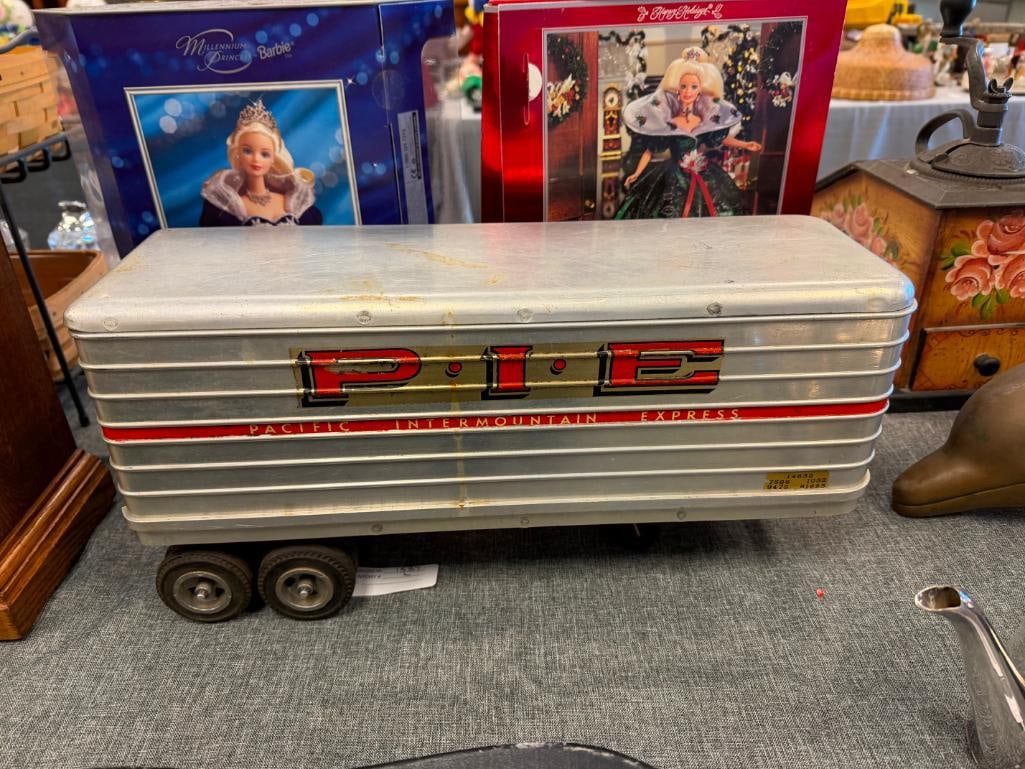 1950'S VINTAGE SMITH - MILLER PACIFIC INTERMOUNTAIN EXPRESS TRAILER P.I.E. - 2
