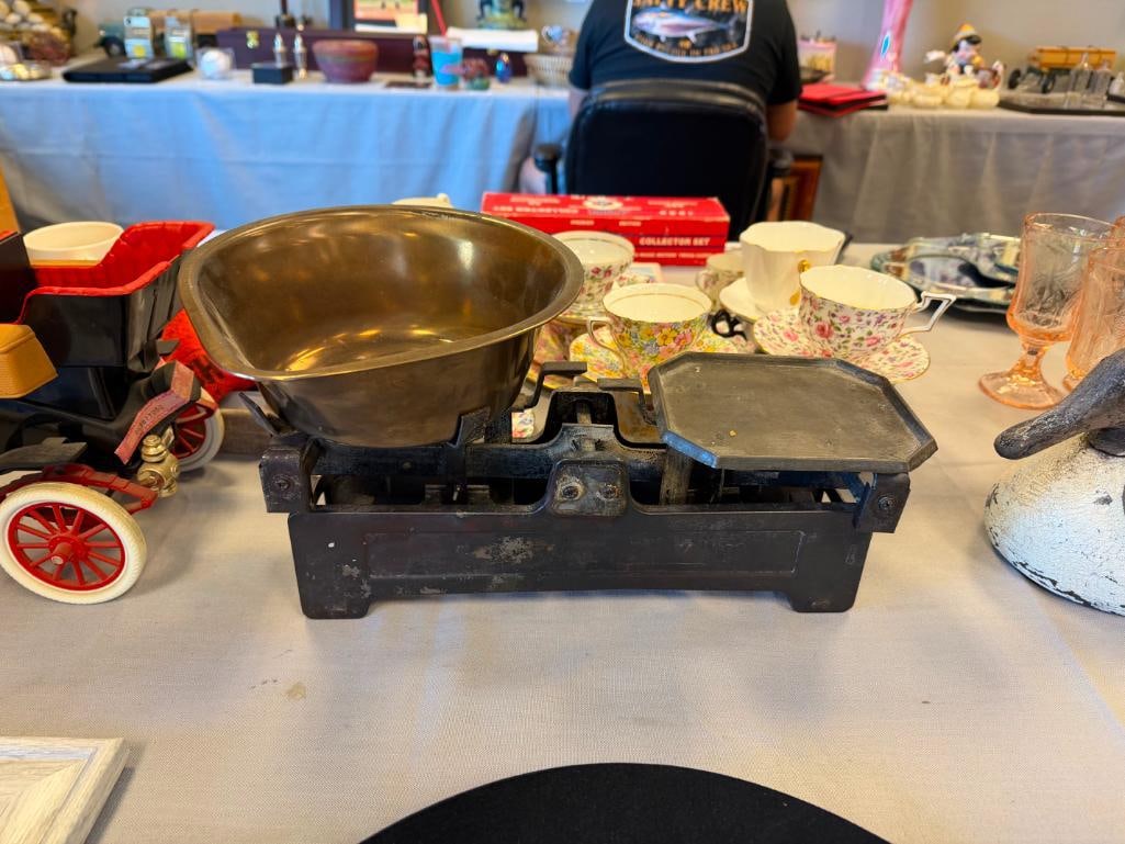 ANTIQUE STEEL BALANCE SCALE - 2