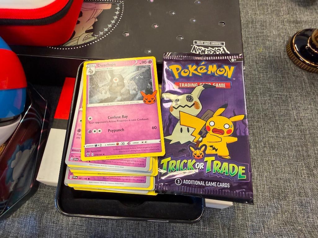 POKEMON GAME TRADING CARDS INCLUDES ARCEUS VSTAR DECK SET, FOLIO CARDS, INDIGO GYM BADGES - 13
