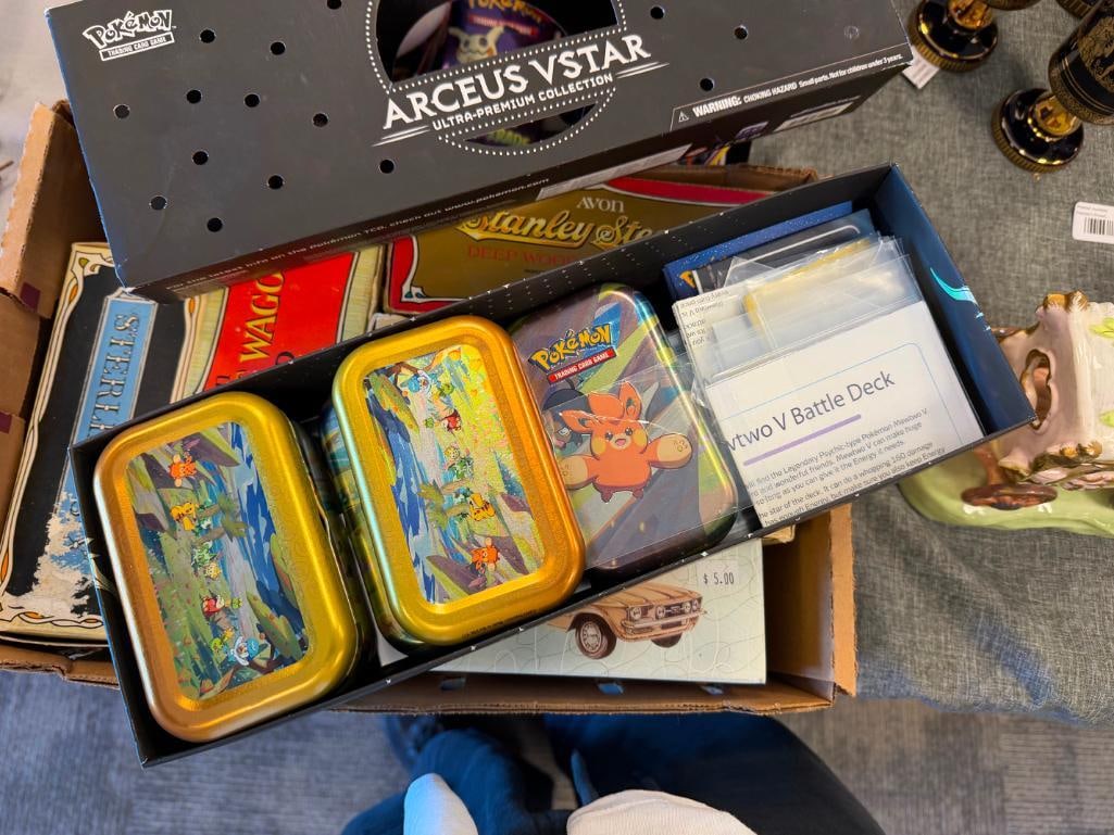 POKEMON GAME TRADING CARDS INCLUDES ARCEUS VSTAR DECK SET, FOLIO CARDS, INDIGO GYM BADGES - 20