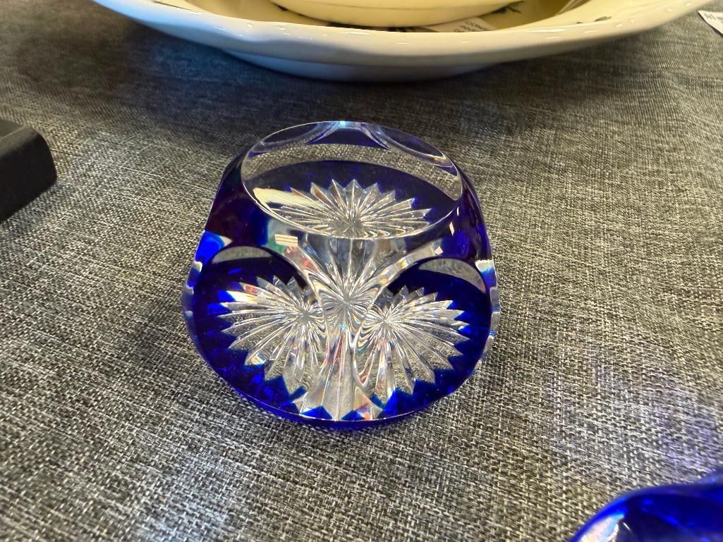 BACCARAT AND WEBB CORBETT FACETED AND MILLEFIORI ART GLASS AND CRYSTAL PAPERWEIGHTS - 11
