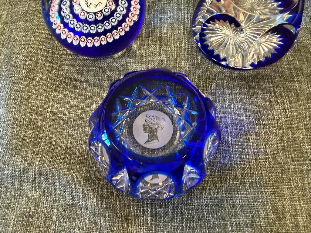 BACCARAT AND WEBB CORBETT FACETED AND MILLEFIORI ART GLASS AND CRYSTAL PAPERWEIGHTS - 3